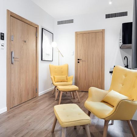 Rent Like Home - Apartamenty W Deo Plaza 格但斯克 外观 照片