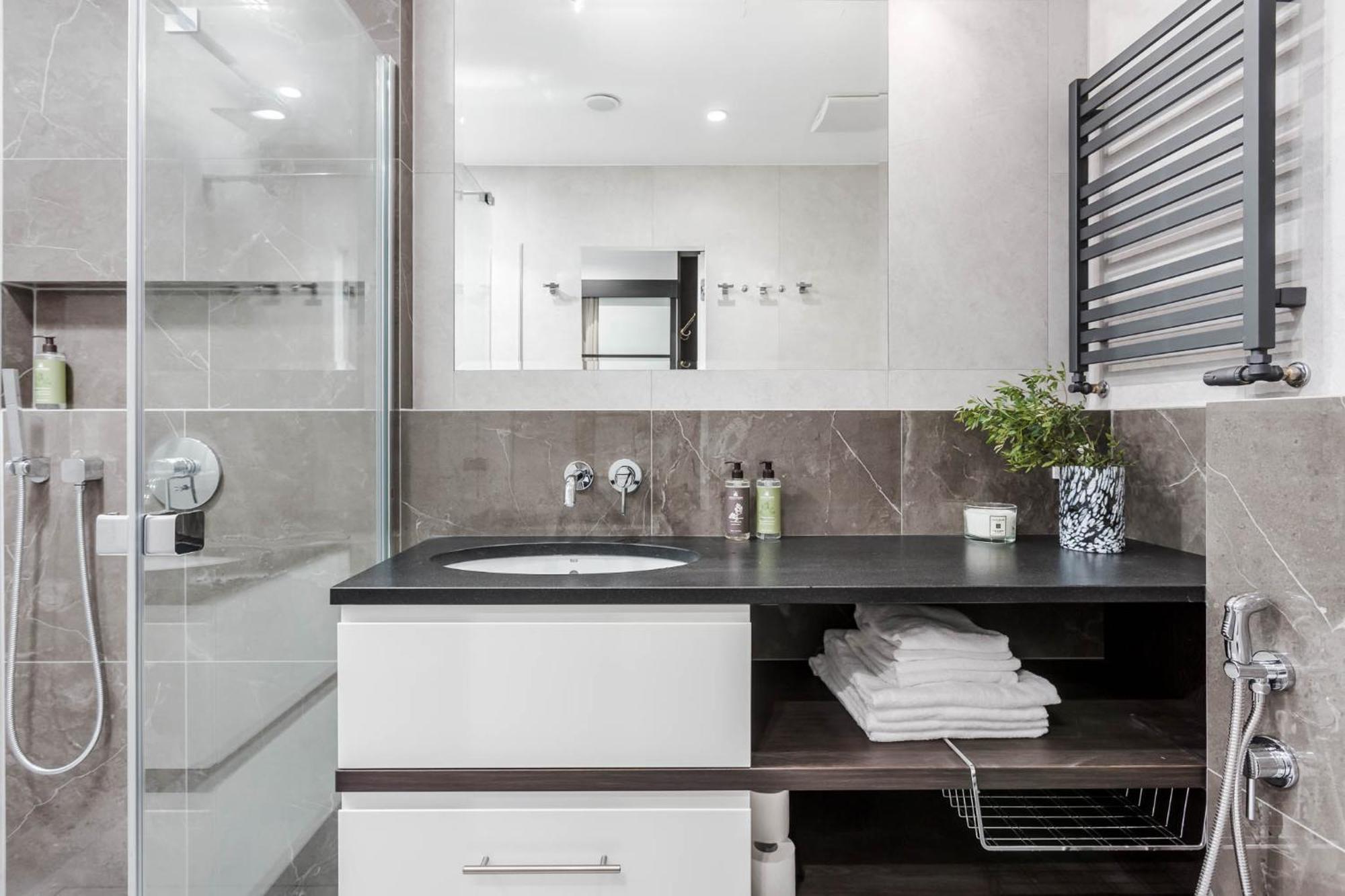 Rent Like Home - Apartamenty W Deo Plaza 格但斯克 外观 照片