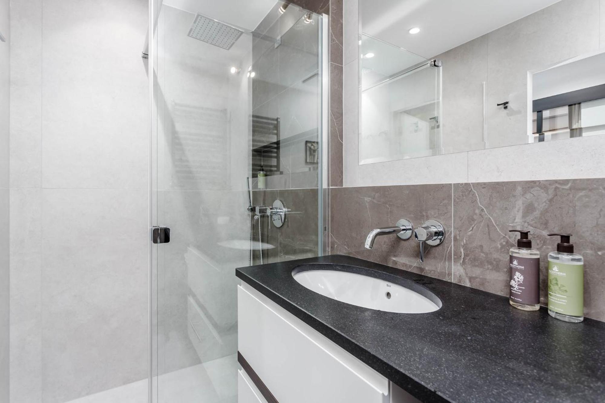 Rent Like Home - Apartamenty W Deo Plaza 格但斯克 外观 照片